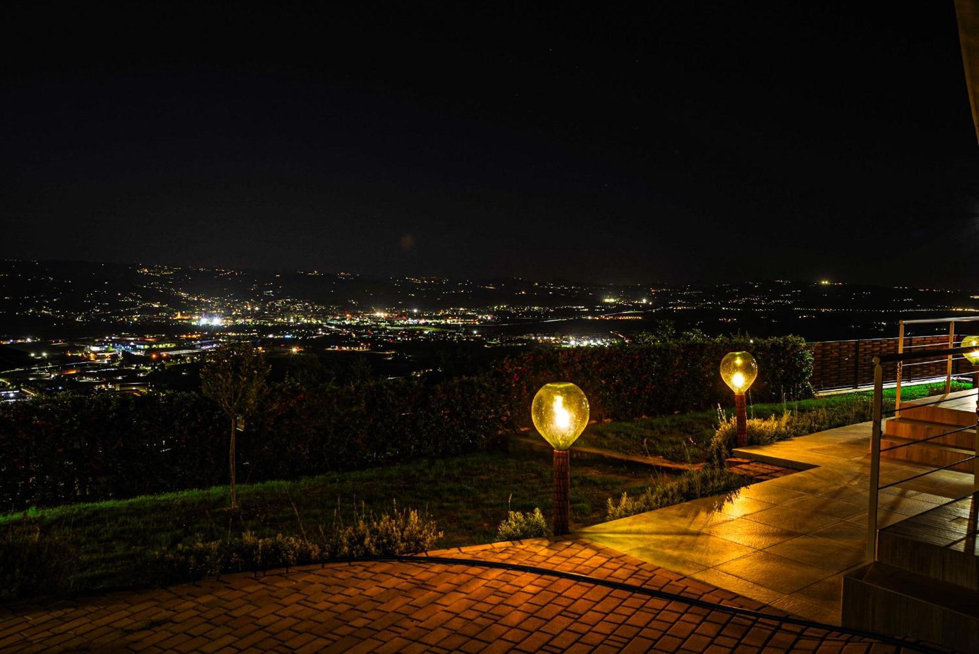 Vista Langhe - Cerratohouses Guarene Luaran gambar